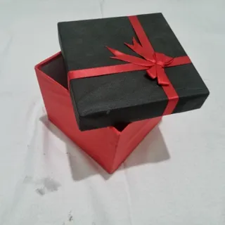 جعبه هدیه