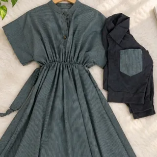 ساحلی بلند دخترانه
