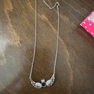 گردنبند بال و حلقه