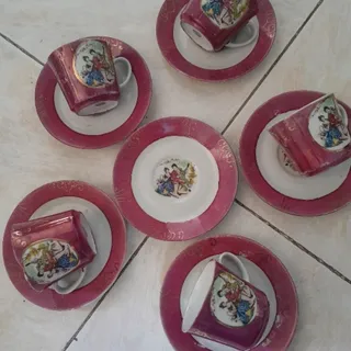 فنجان ونعلبکی