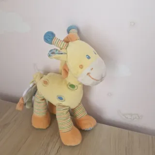 زرافه موزیکال بلژیکی