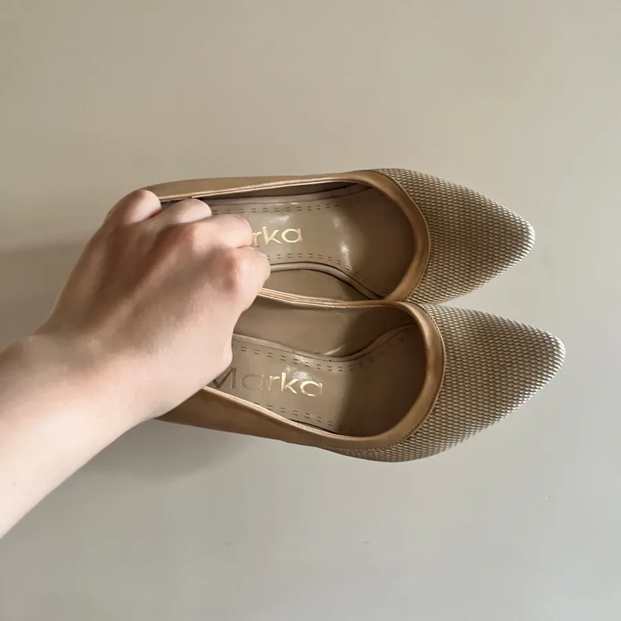 کفش پاشنه