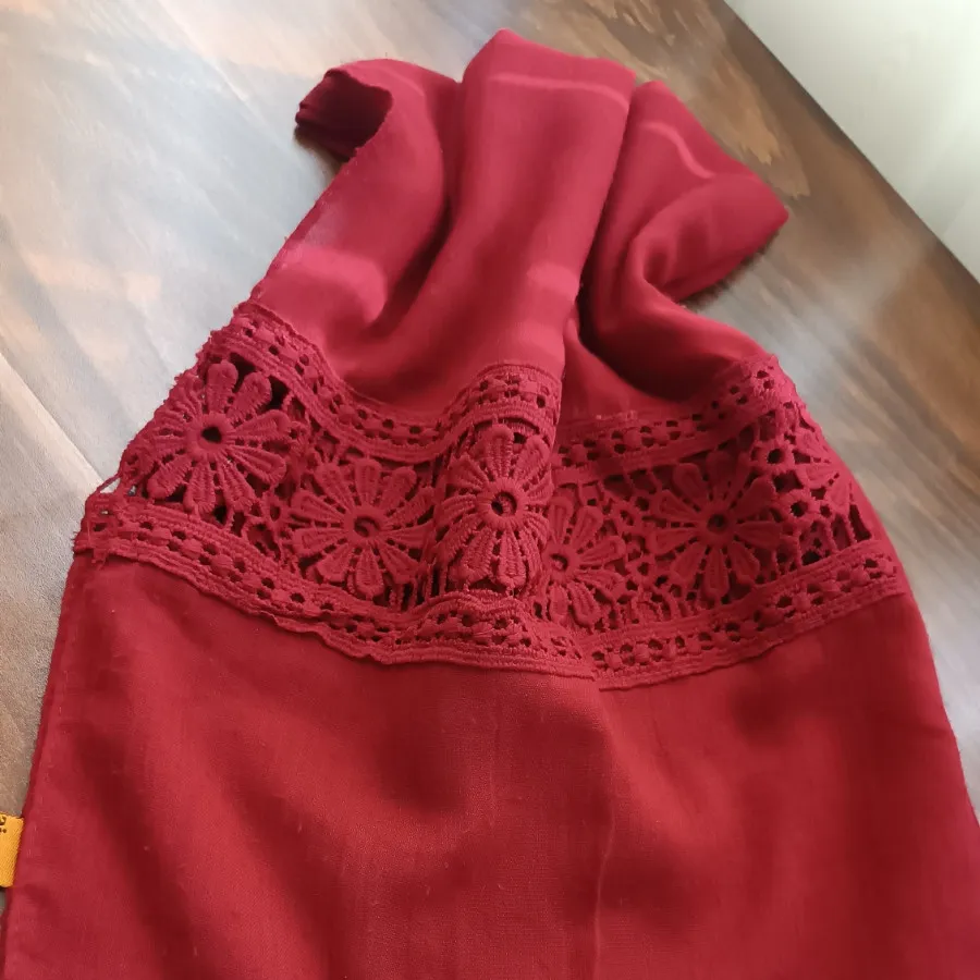 شال زرشکی حاشیه گیپور