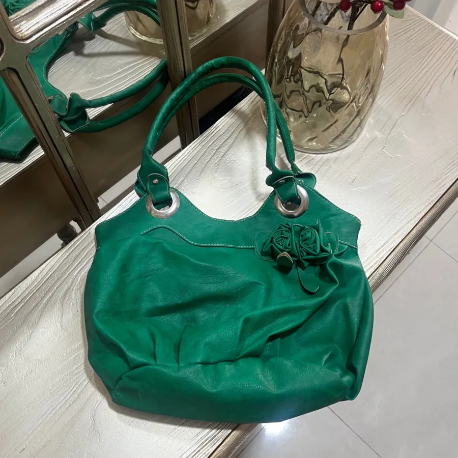 کیف سبز دیفکتو