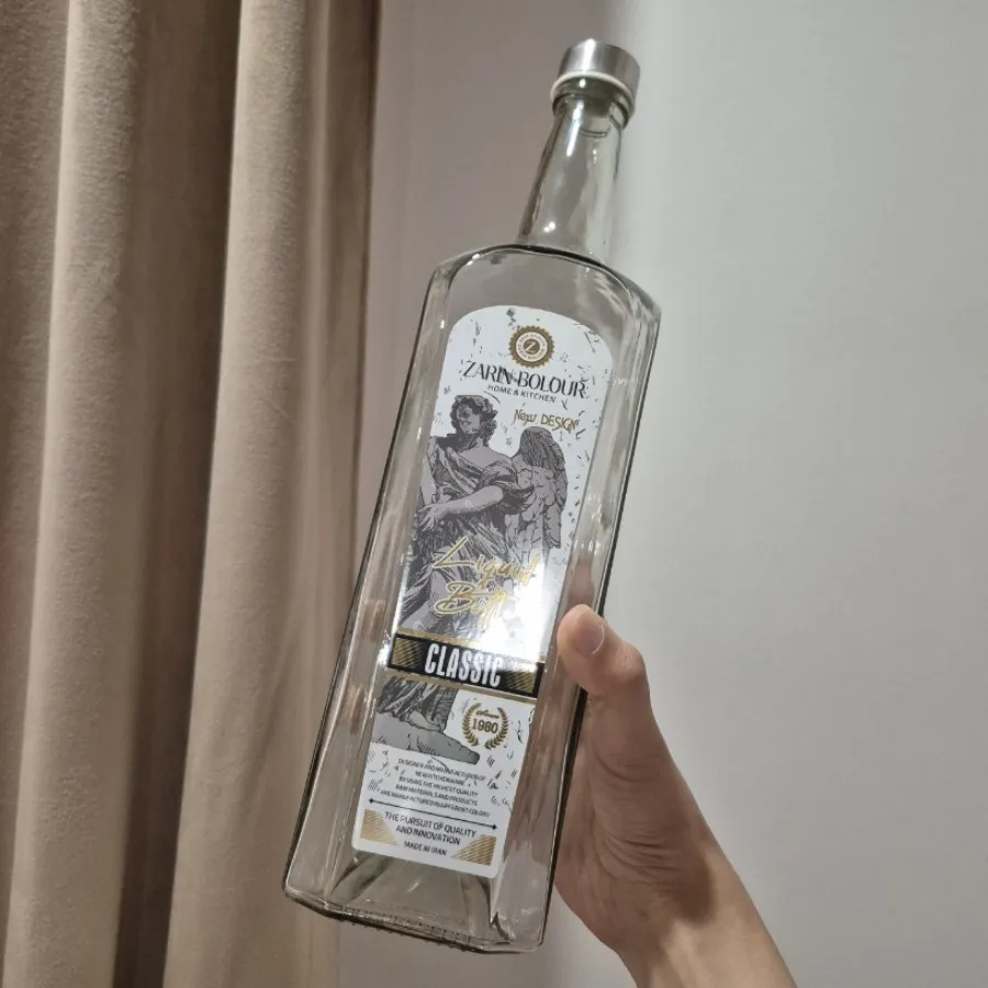 بطری آب بزرگ