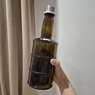 بطری آب بزرگ