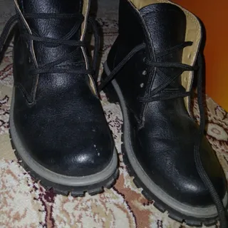 نیم بوت چرم زنانه clarks