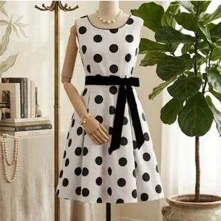 پیراهن دخترانه