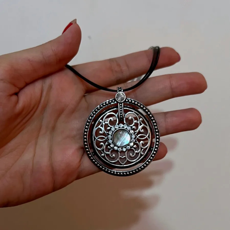 گردنبند زارا