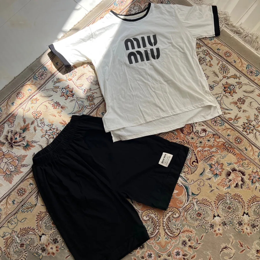تیشرت شلوارک miu miu