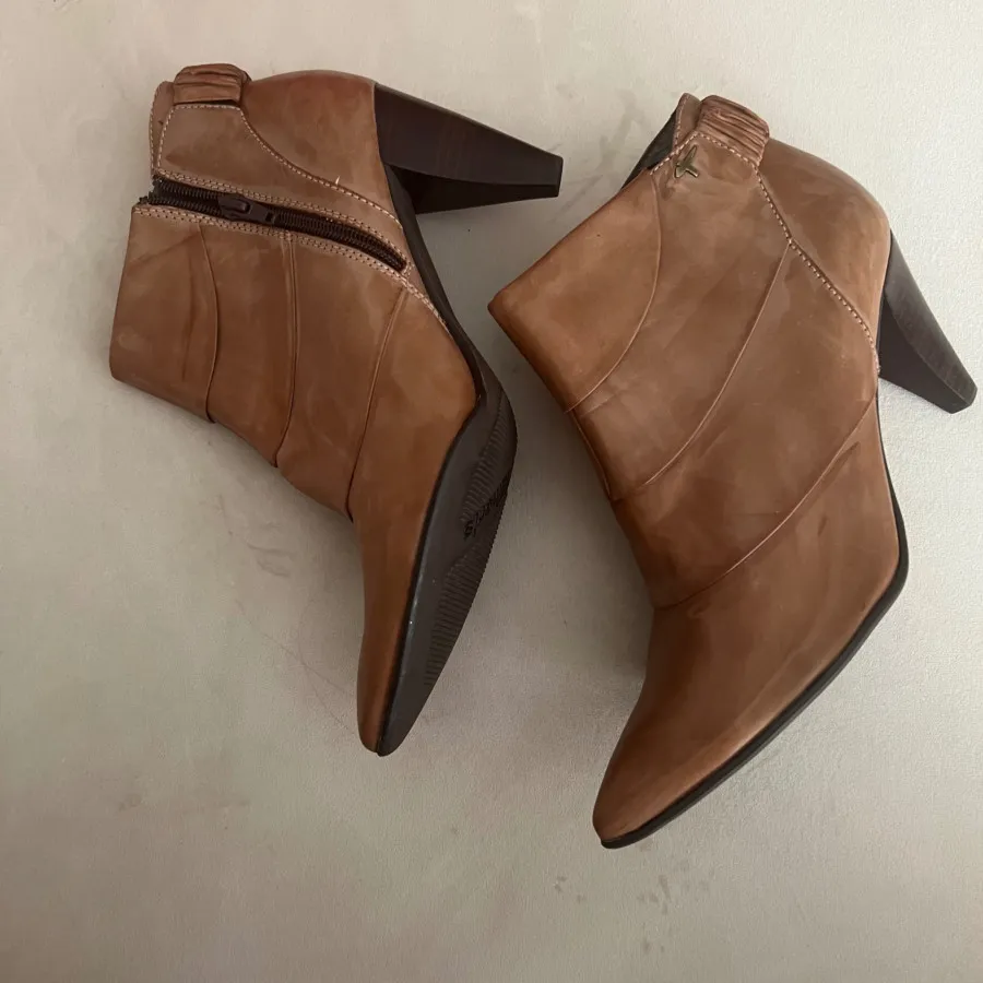 نیم بوت سایز 39-40