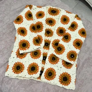 ژاکت دست بافت افتاب گردون