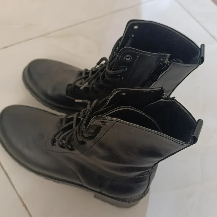 بوت زنانه
