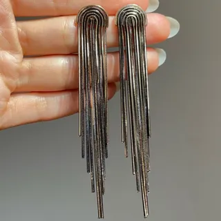 گوشواره مشکی طلایی