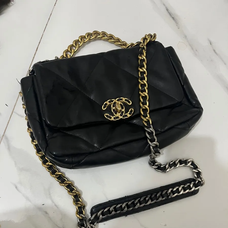 کیف شنل 19