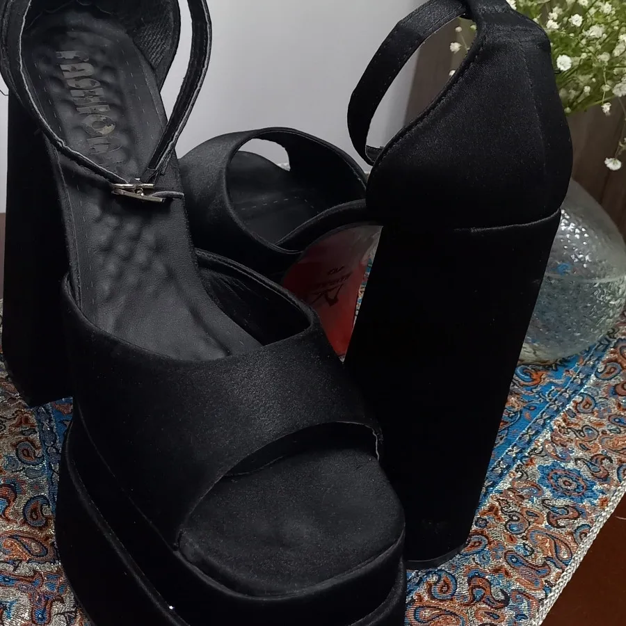 کفش فشن مشکی سایز 40