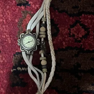 ساعت دستبندی نوستالژی