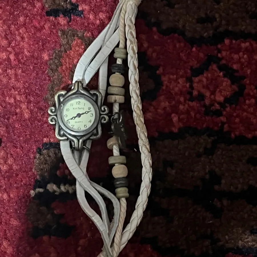ساعت دستبندی نوستالژی