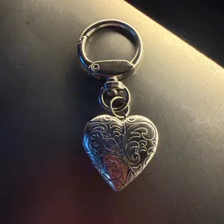 آویز لاکت قلبی