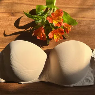 سوتین دکلته وارداتی