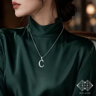 گردنبند رنگ ثابت حرف C