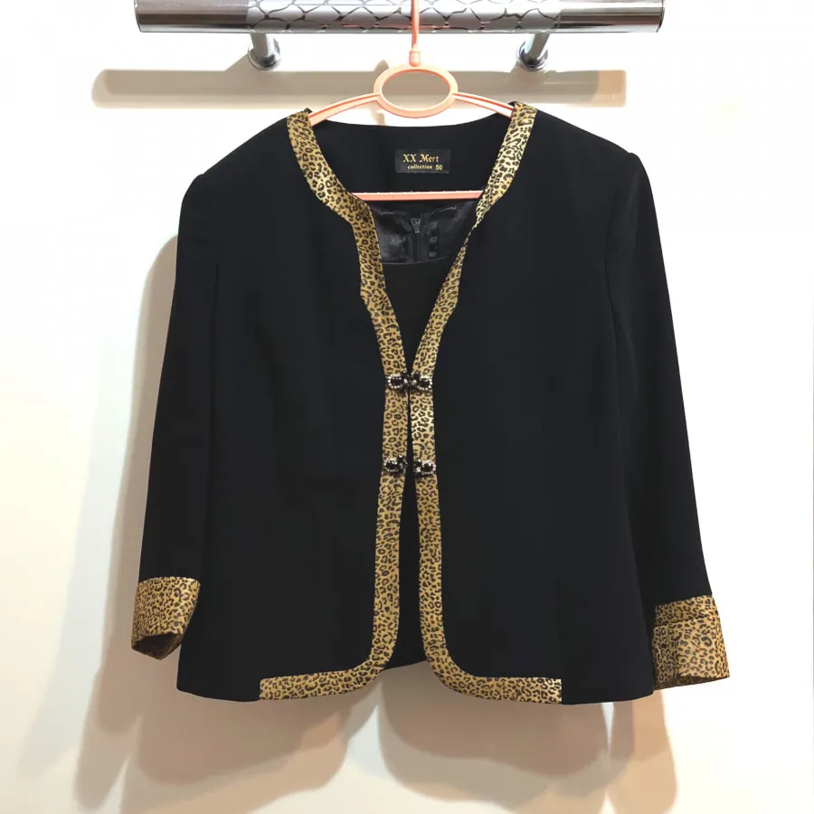 کت دامن مشکی پلنگی