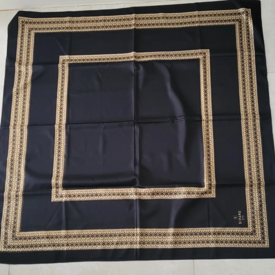 روسری ساتن