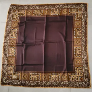 روسری ساتن دور دوخت