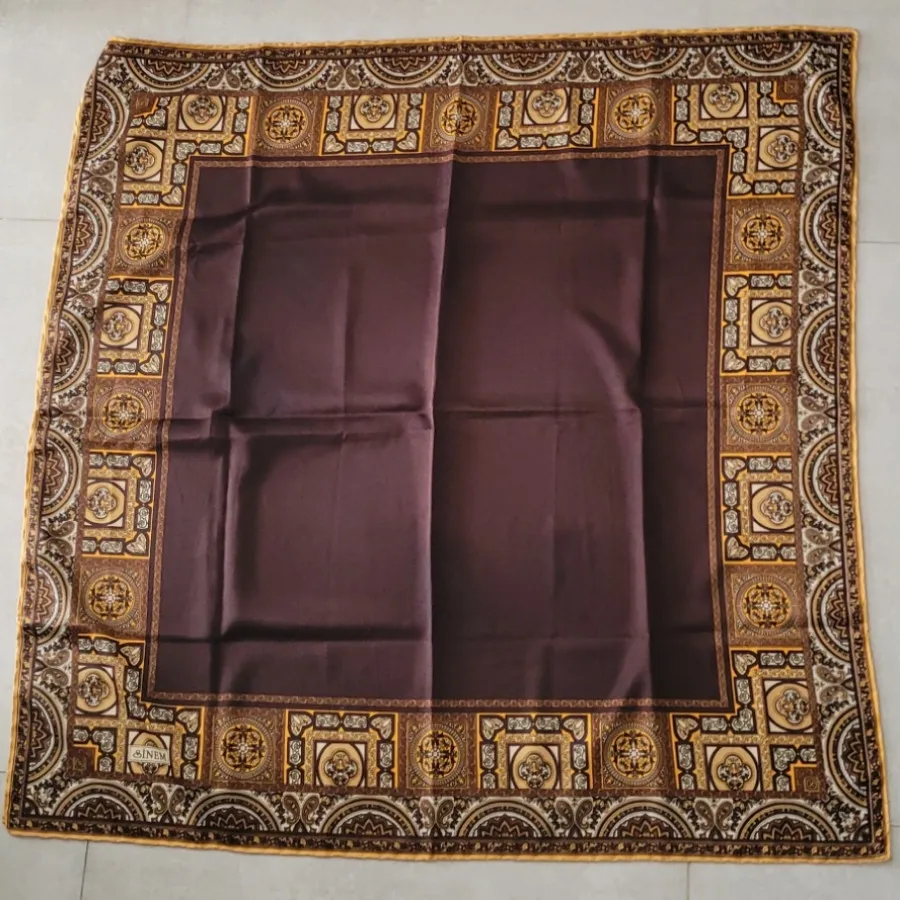 روسری ساتن دور دوخت