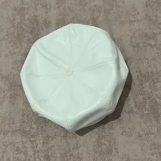 کلاه برت چرم سفید