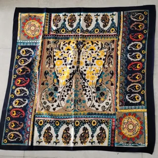 روسری ساتن