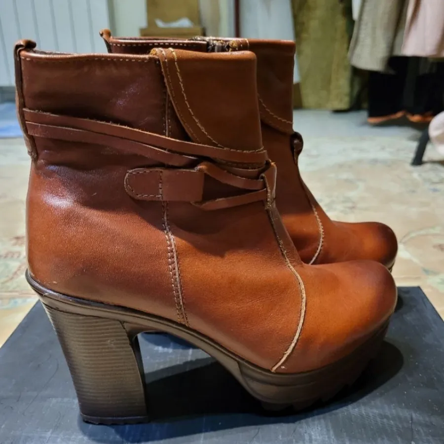 بوت زنانه