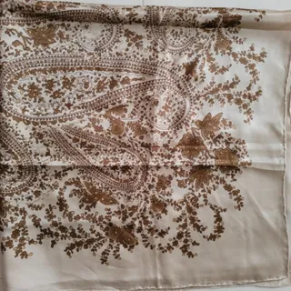 روسری ساتن دور دوخت