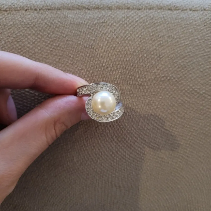انگشتر زنانه