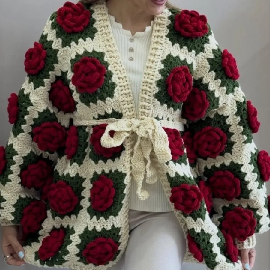 مانتو کاملا گرم گل برجسته