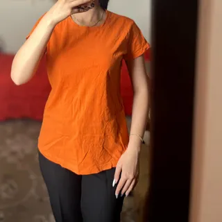 تیشرت نارنجی