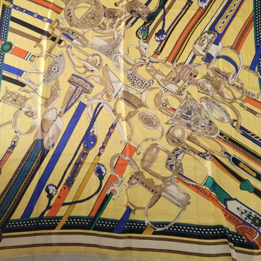 روسری طرح دار