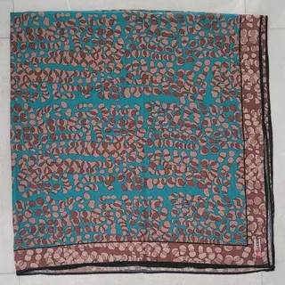 روسری دور دوخت