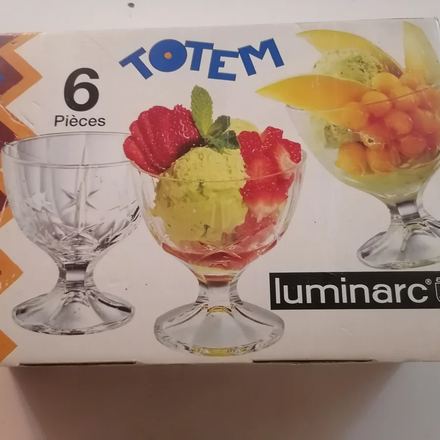 بستنی خوری