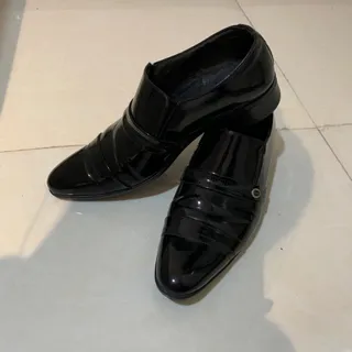 کفش ورنی مردانه