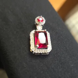 گردنی تراش‌خورده یاقوتی ق