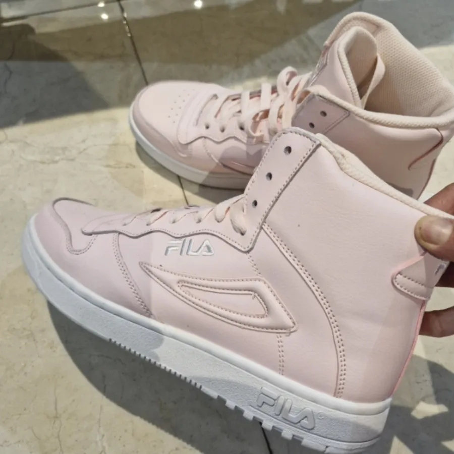 نیم بوت برند Fila سایز 41