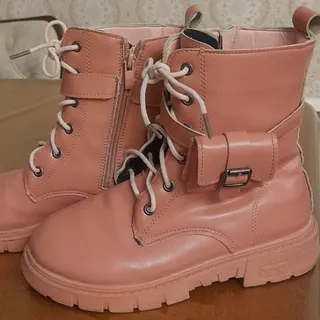 بوت بچگانه سایز 35