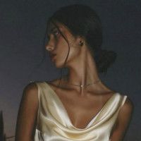 کمد نگین