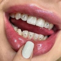 سارا صادق