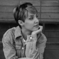 آذرنوش صادقیان